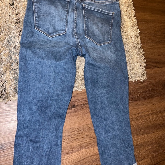 Abercrombie 27 - Picture 3 of 3